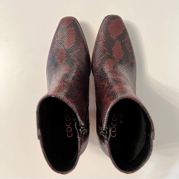 COCONUTS BY MATISSE Spade Burgundy Snakeskin Booties - Picture 5 of 15